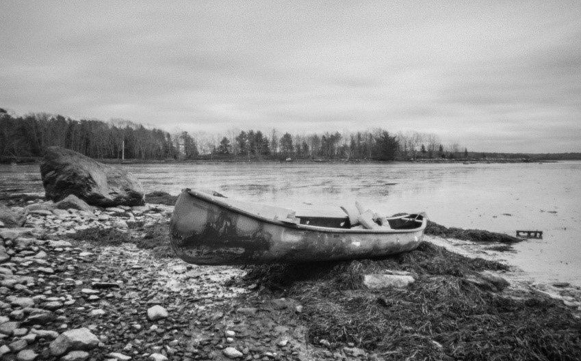 Barry - Franklin Flats canoe on shoreline